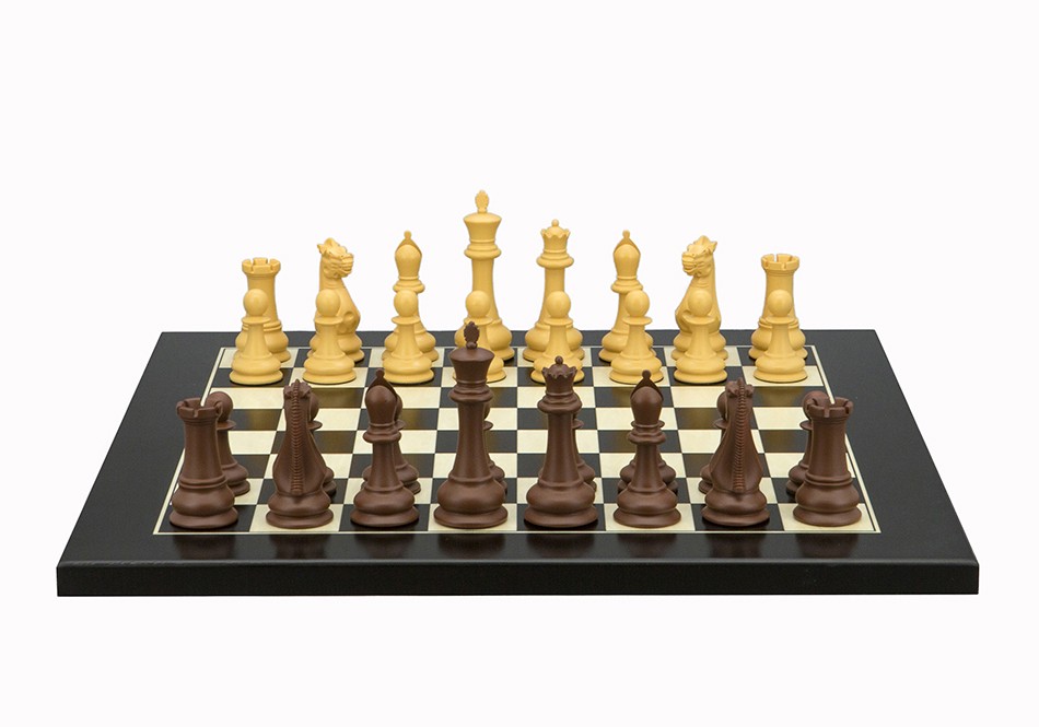 Dal Rossi Italy Chess Set Black / Erable Flat Board 40cm, With  Queen's Gambit Style Chessmen 90mm