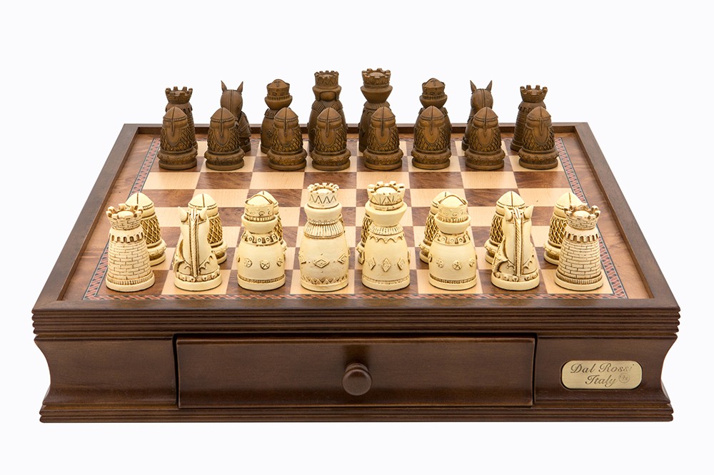 Dal Rossi Chess Set, box/board, medieval, walnut, 16"