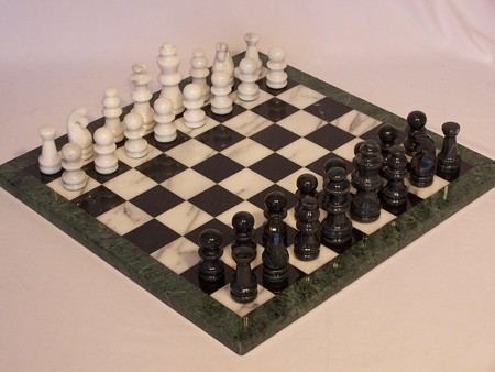 Chess set, Marble, Black &White, Green edge, 16 Marble