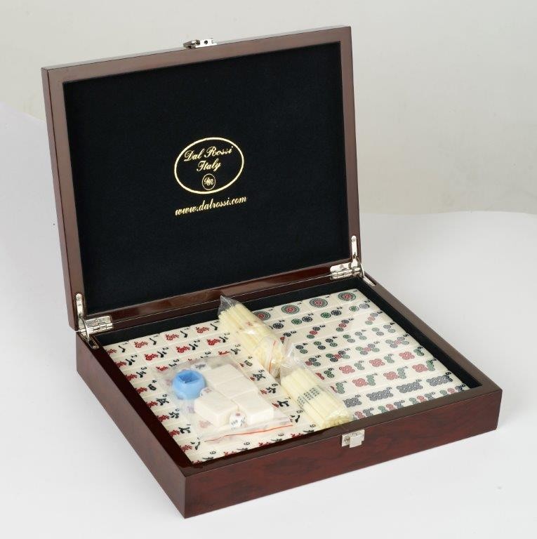 Dal Rossi Italy, Mahjong 29cm - in Mahogany Finish Case